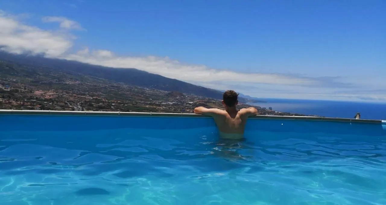 Casa Con Piscina Privada. Mirador De Humbolt. Villa Santa Ursula
